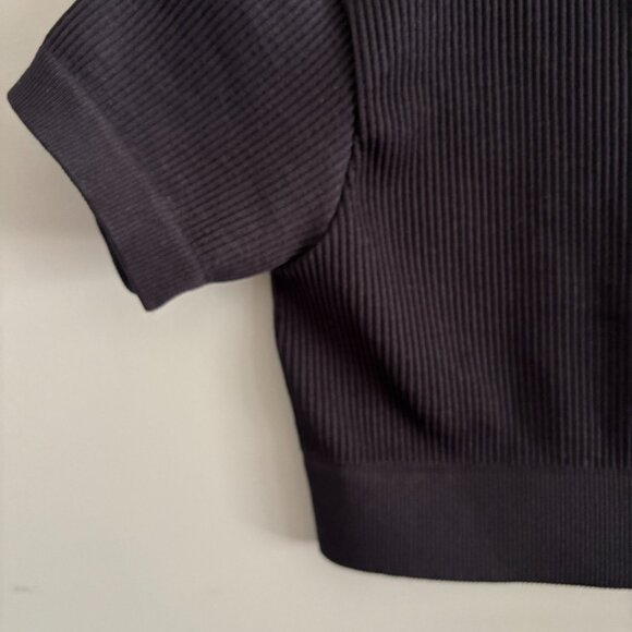 Sommer Ray Black Zip Front Crop Top - Picture 7 of 8